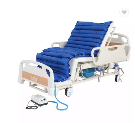 Der Krankenhaus-häuslichen Pflege Multifunction Cama De Manual Medical Krankenpflege-Bett mit Toilette